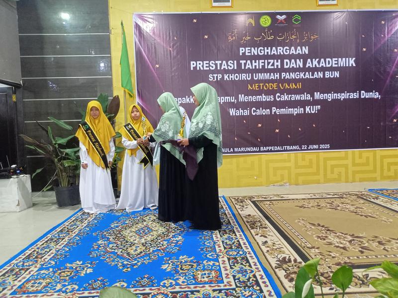 Akademik Terbaik Kelas 9